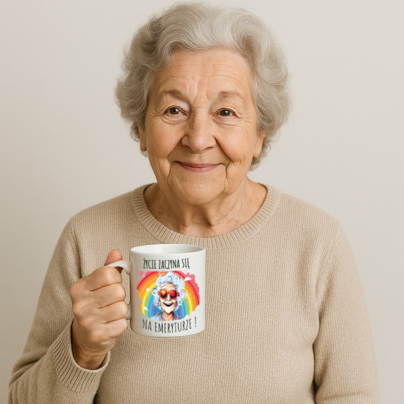 KUBEK Z OKAZJI PRZEJŚCIA NA EMERYTURĘ DLA EMERYTKI BIAŁY CERAMICZNY 330ml