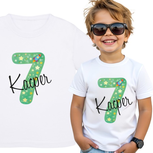 KOSZULKA DZIECIĘCA NA SIÓDME URODZINY DLA CHŁOPCA BIAŁA