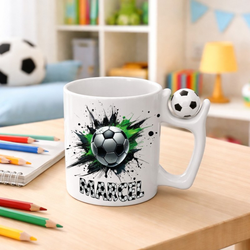 KUBEK MAŁEGO PIŁKARZA Z IMIENIEM NA PREZENT PIŁKA NOŻNA CERAMICZNY 330ml