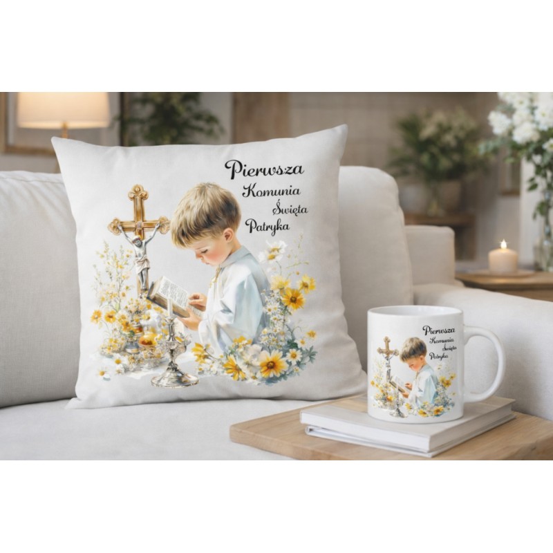 ZESTAW PIERWSZA KOMUNIA ŚWIĘTA PAMIĄTKA KUBEK I PODUSZKA Z IMIENIEM DLA CHŁOPCA